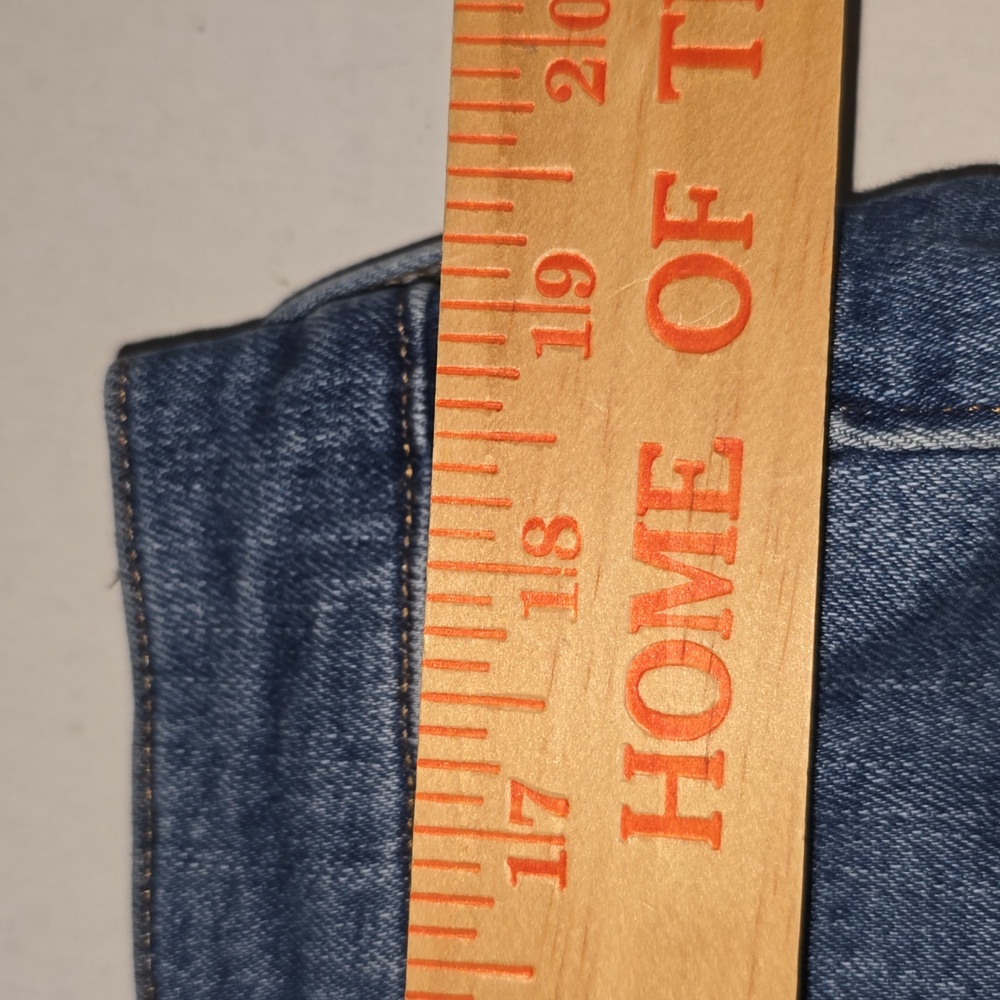 Madewell Mid Rise Kick Out Jean Non Distressed Womens Size 33 - Picture 13 of 16